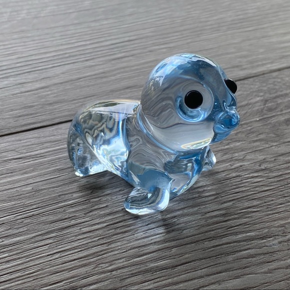 Vintage • Oneida • Crystal Seal Pup - Picture 1 of 14
